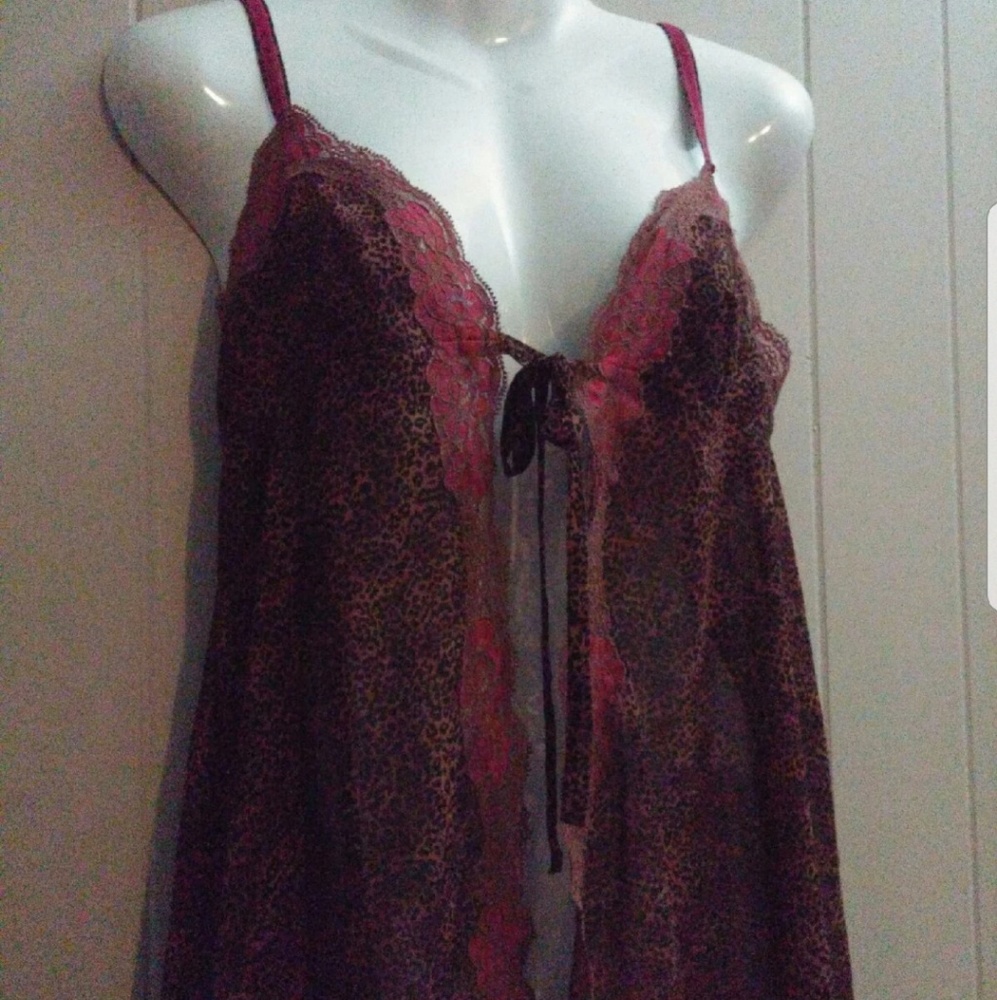 Victoria sectets little animal print chemise